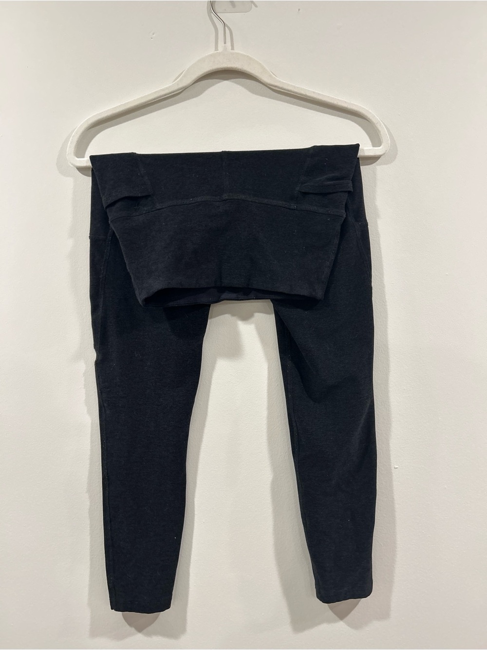 Beyond Yoga Darkest Night Hip Pocket Leggings